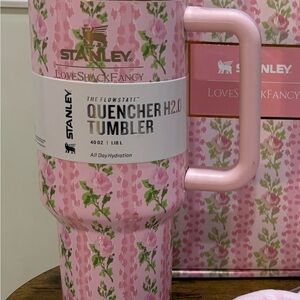 Stanley Pink Floral Quencher H2.0 Tumbler with Handle